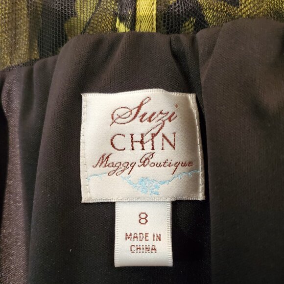 Evening cocktail black-and-marsh dress, deep V-neckline. Size 8 - Picture 4 of 8